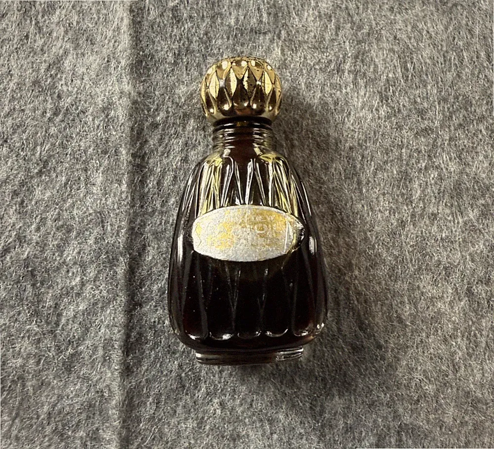 Vintage ESTEE LAUDER YOUTH- DEW COLOGNE 1 OZ Gold Foil Label